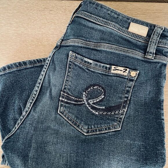 Seven 7 Denim Bermuda Jean Shorts 8 - Picture 4 of 4